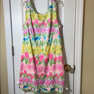 Lilly Pulitzer floral shift dress like new 8 EUC